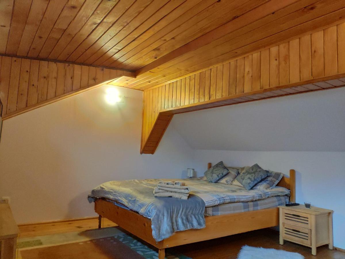 Cozy Loft At Teleferic Sinaia Exterior foto