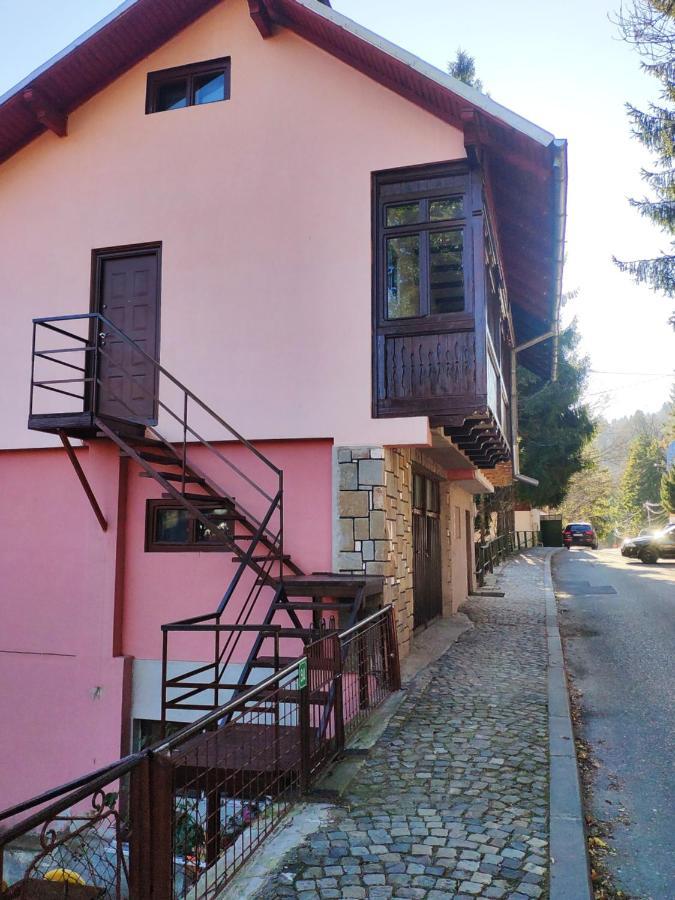 Cozy Loft At Teleferic Sinaia Exterior foto